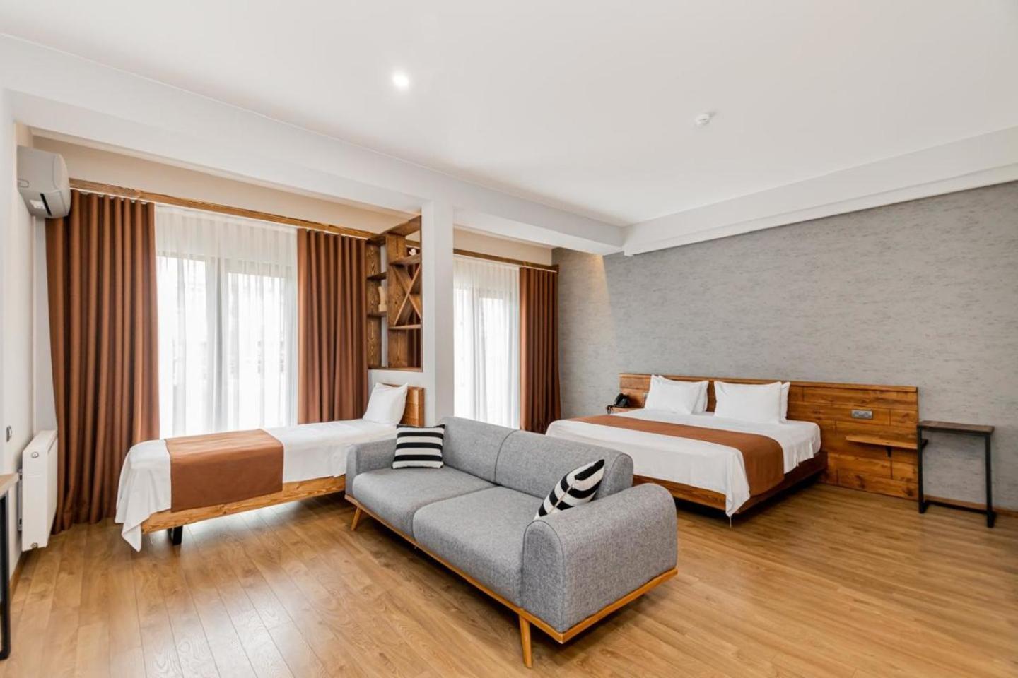 Ivy Hotel Tbilisi Eksteriør billede