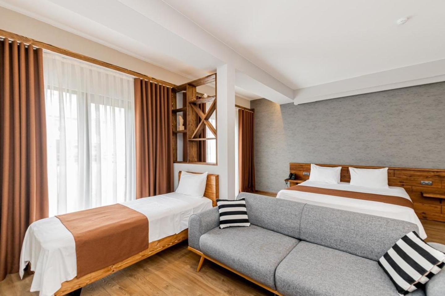 Ivy Hotel Tbilisi Eksteriør billede